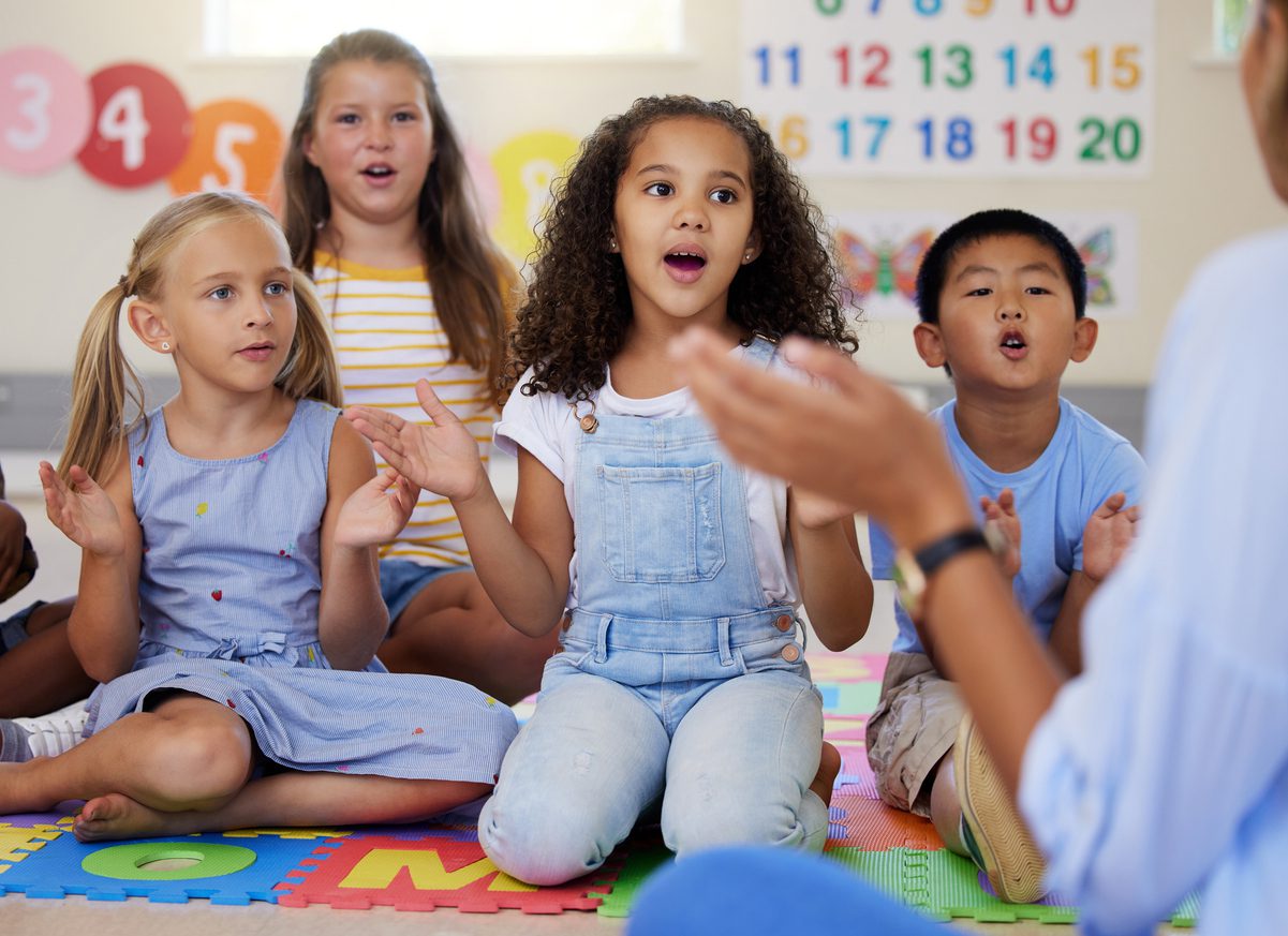 kids singing in a music class